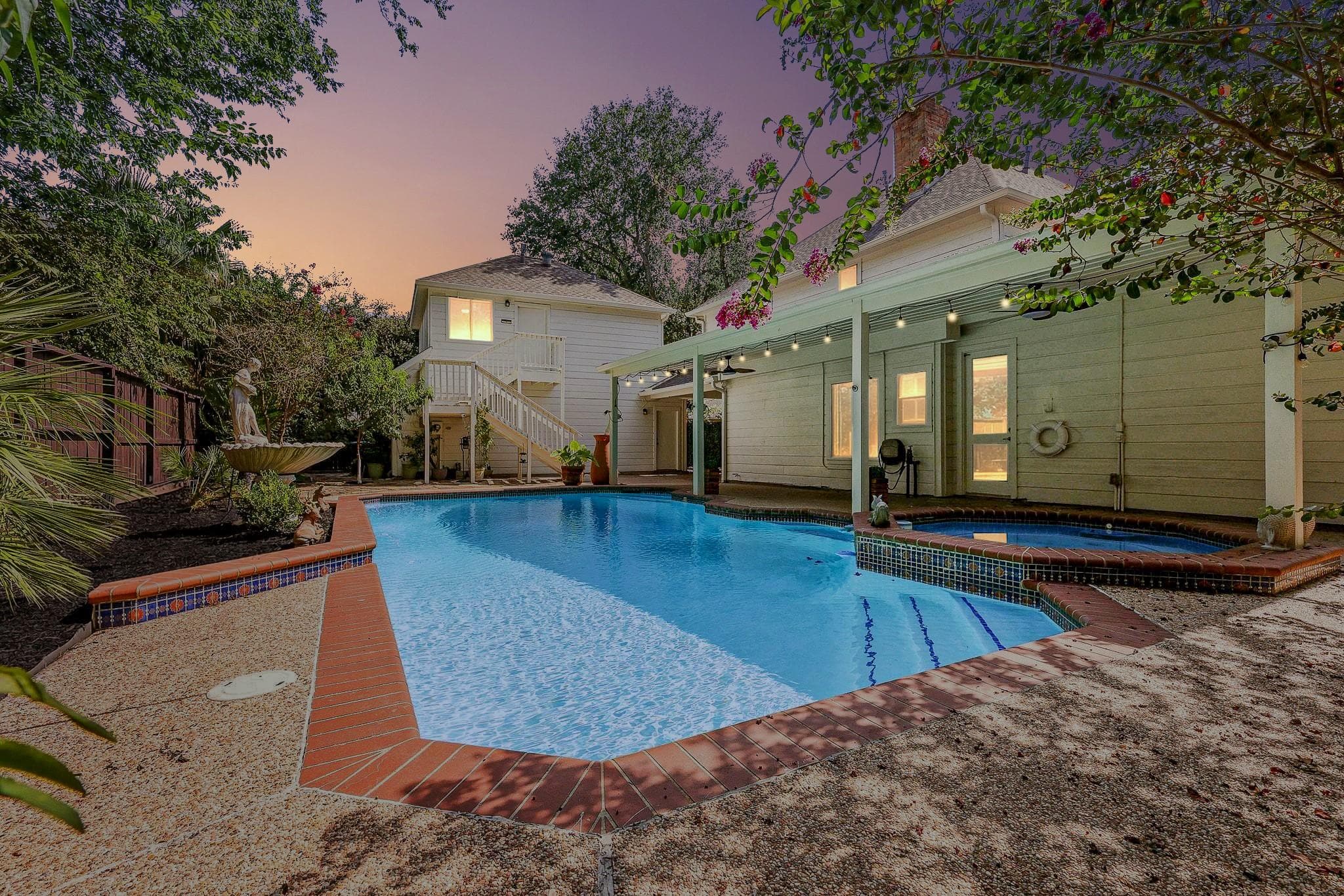 22106 Fielder Dr