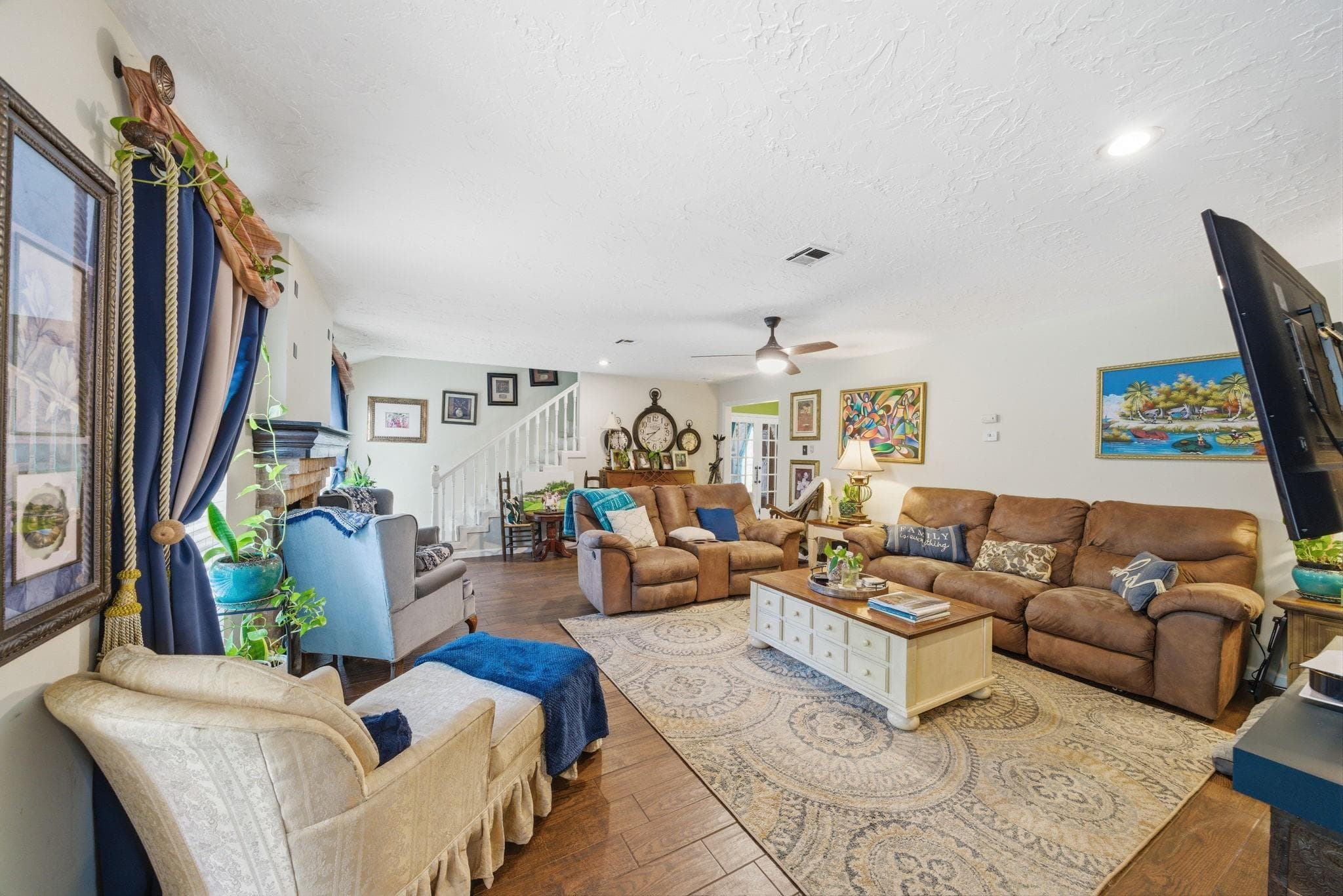 11706 Idlebrook Dr