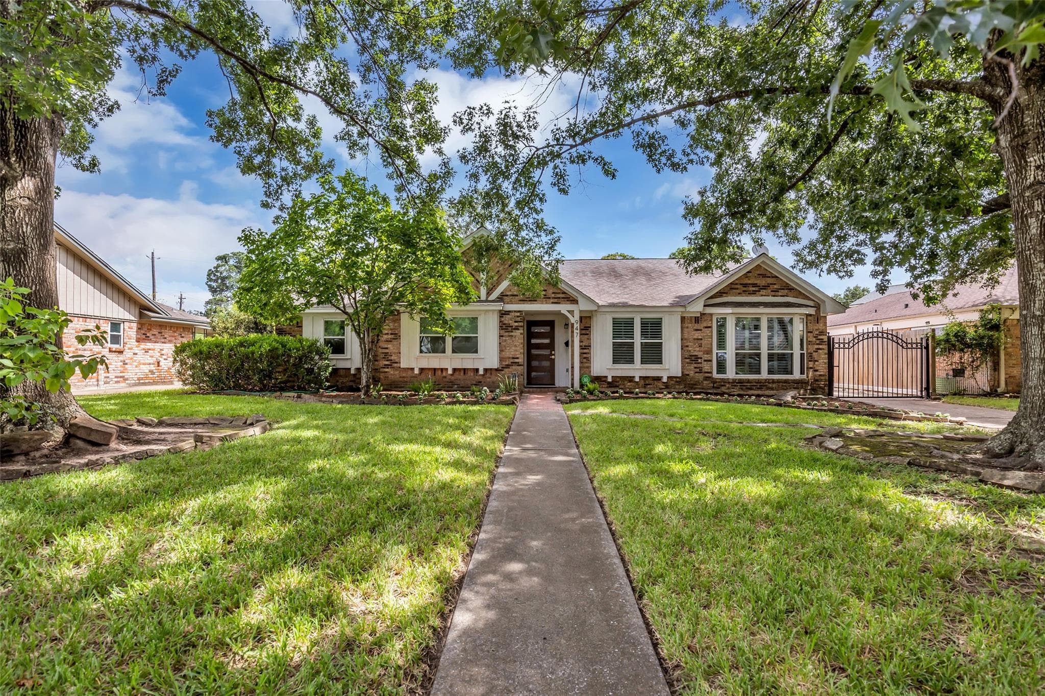 947 Thornton Rd