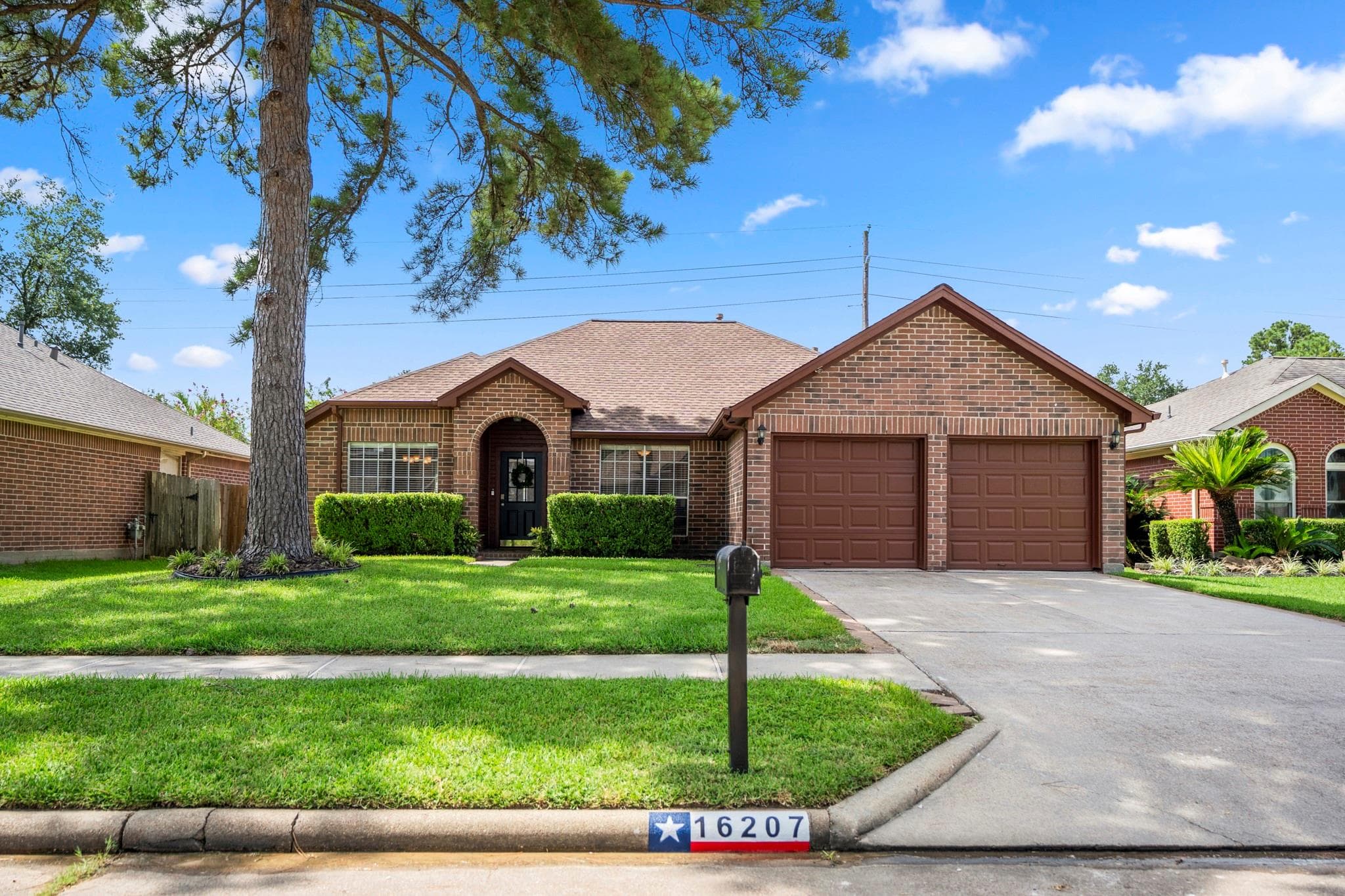 16207 Indian Cypress Dr
