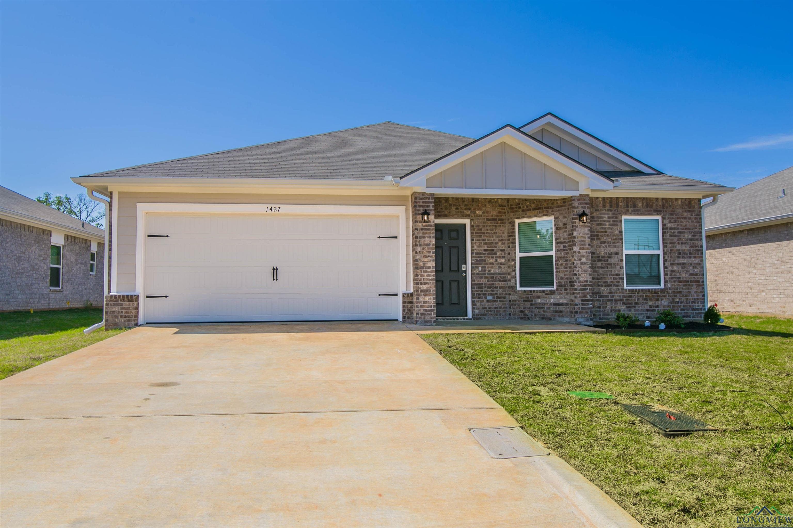 1427 Monterey Dr