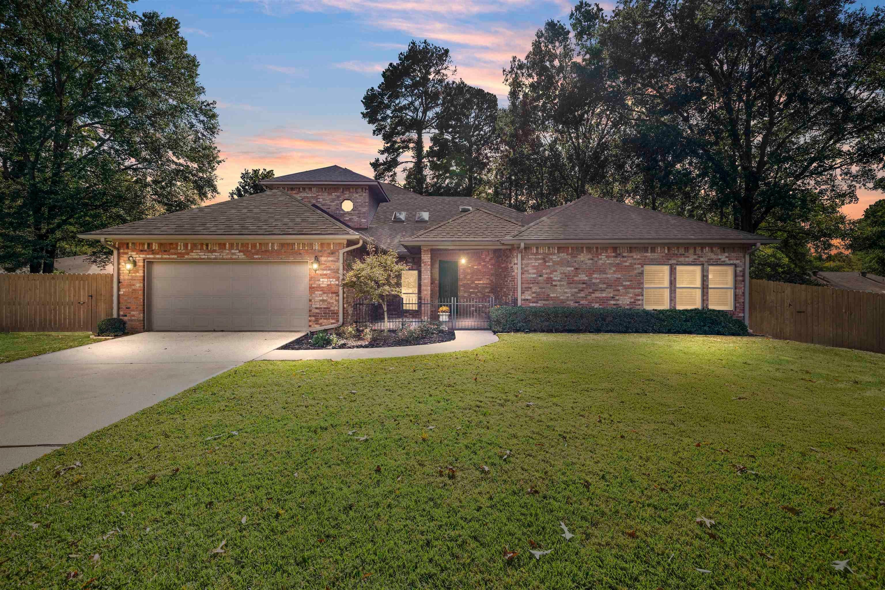 800 Trenton Ct