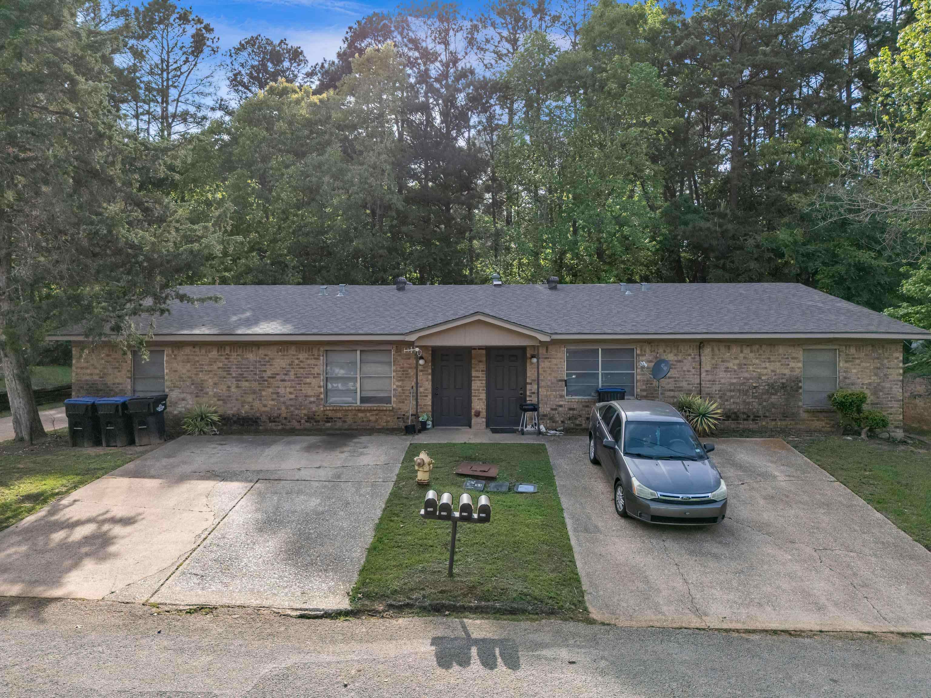 3019-3021 Bernice Dr