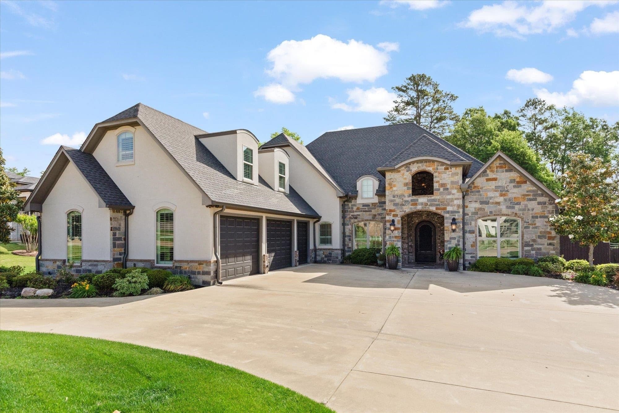 1111 Masters Way