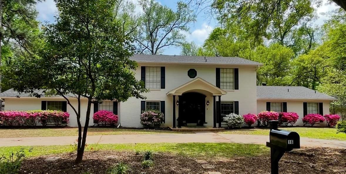 16 Pegues Pl