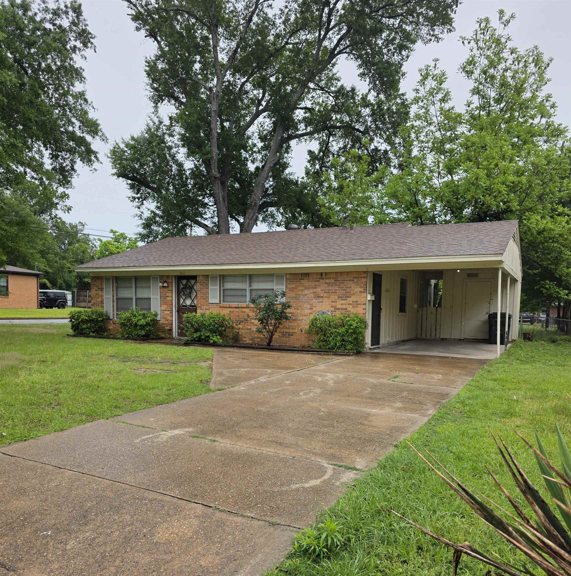 3300 Baldwin Dr