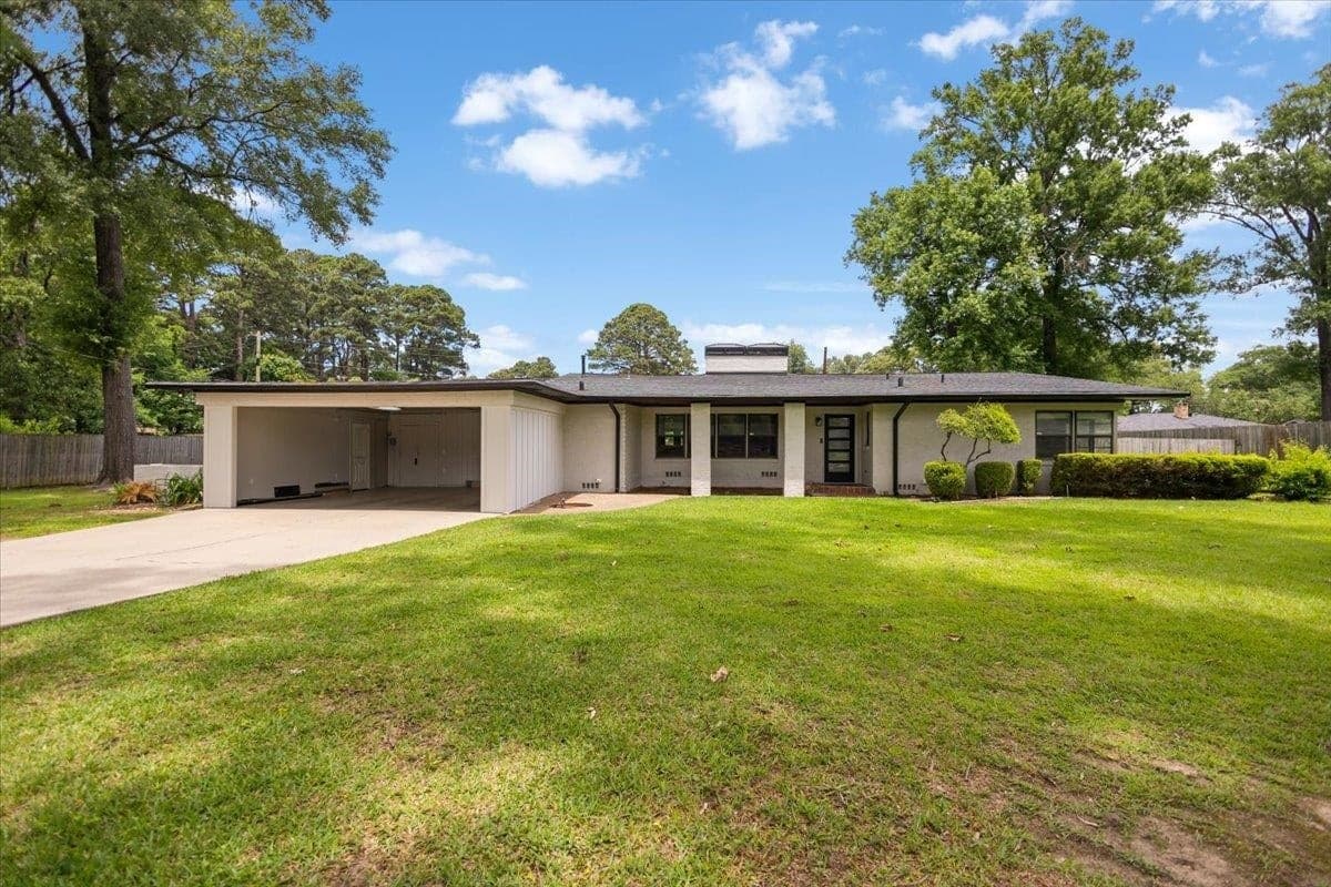 1007 Lincoln Dr