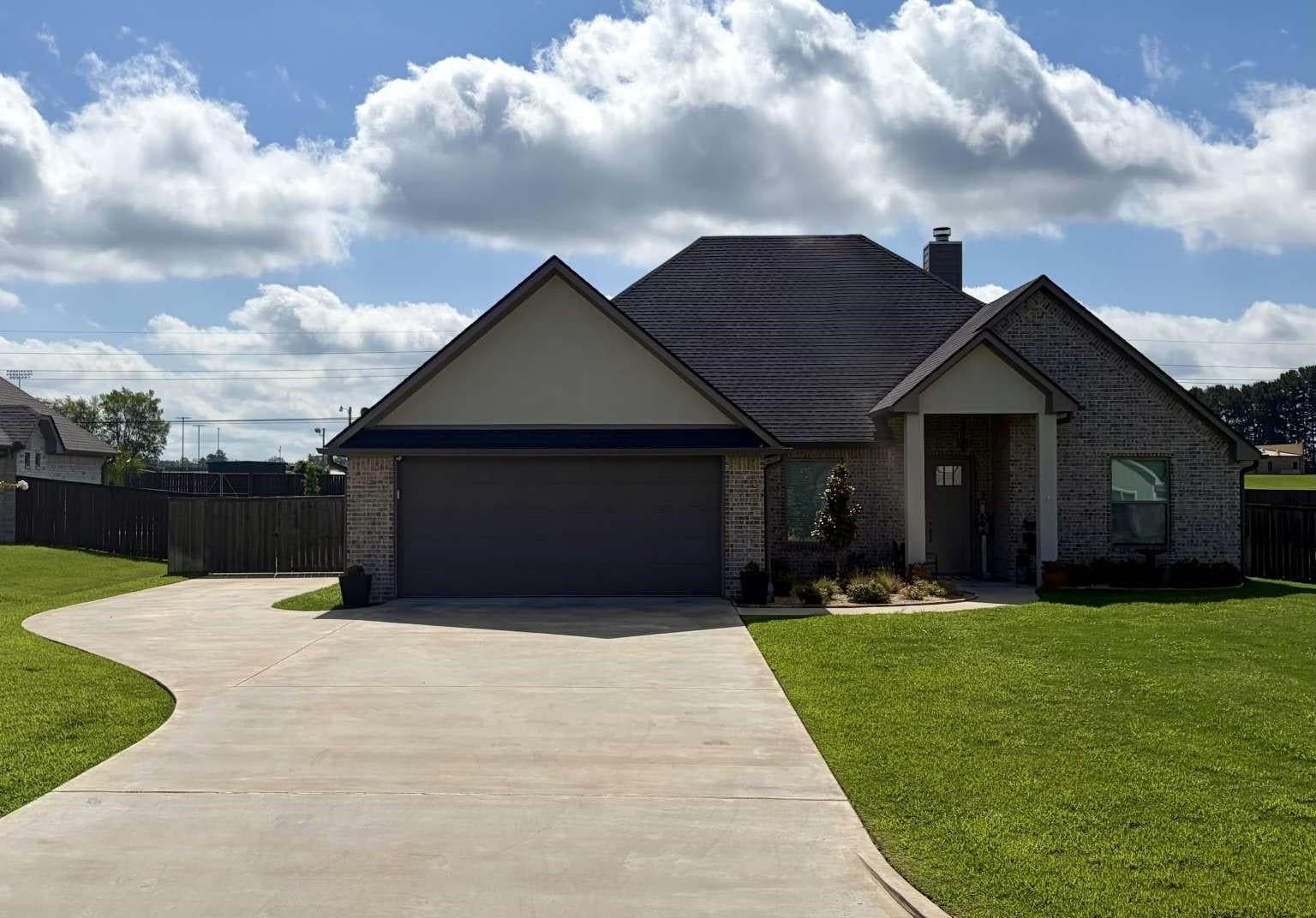 110 Saddle Brook Cir