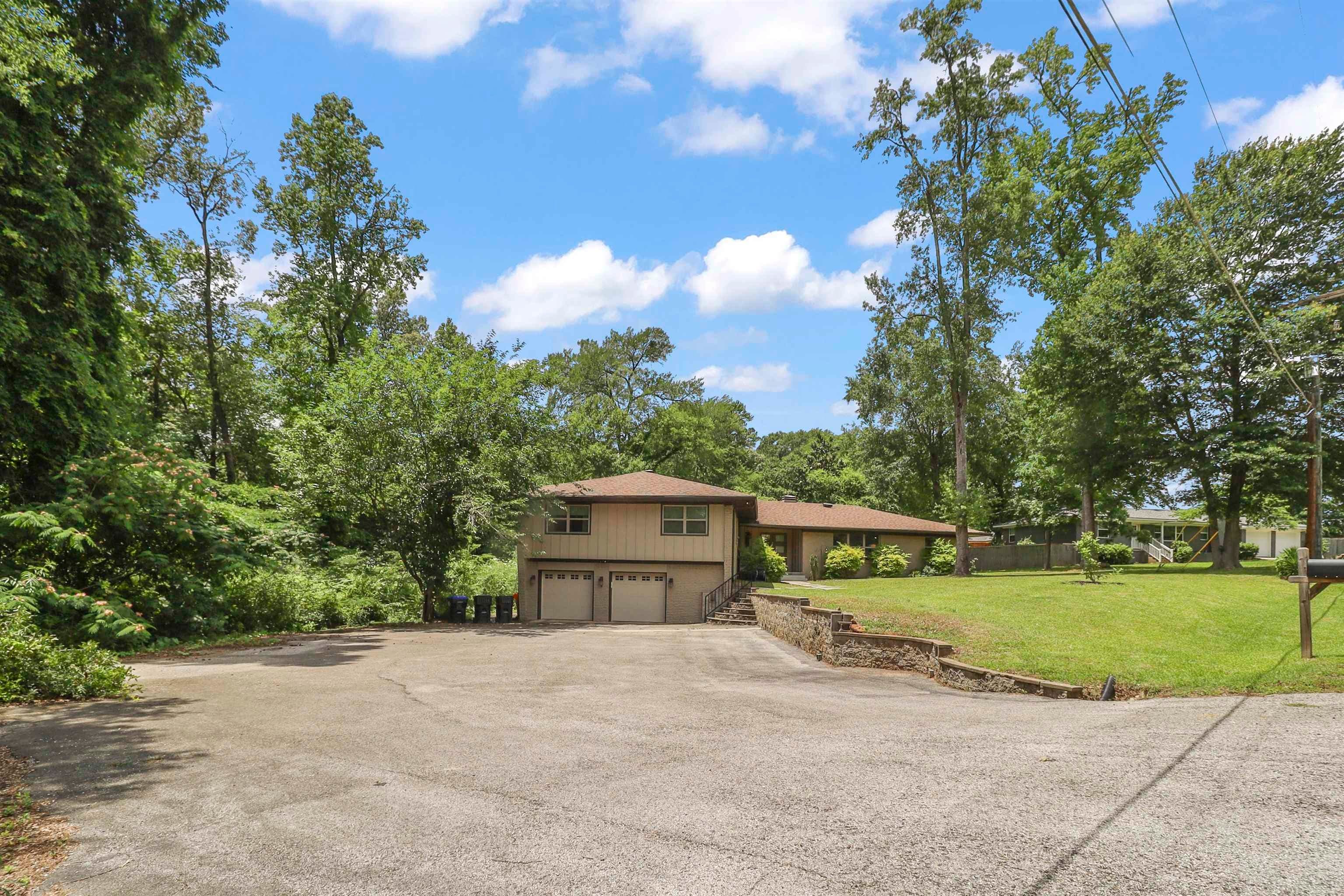 707 Tullie Dr