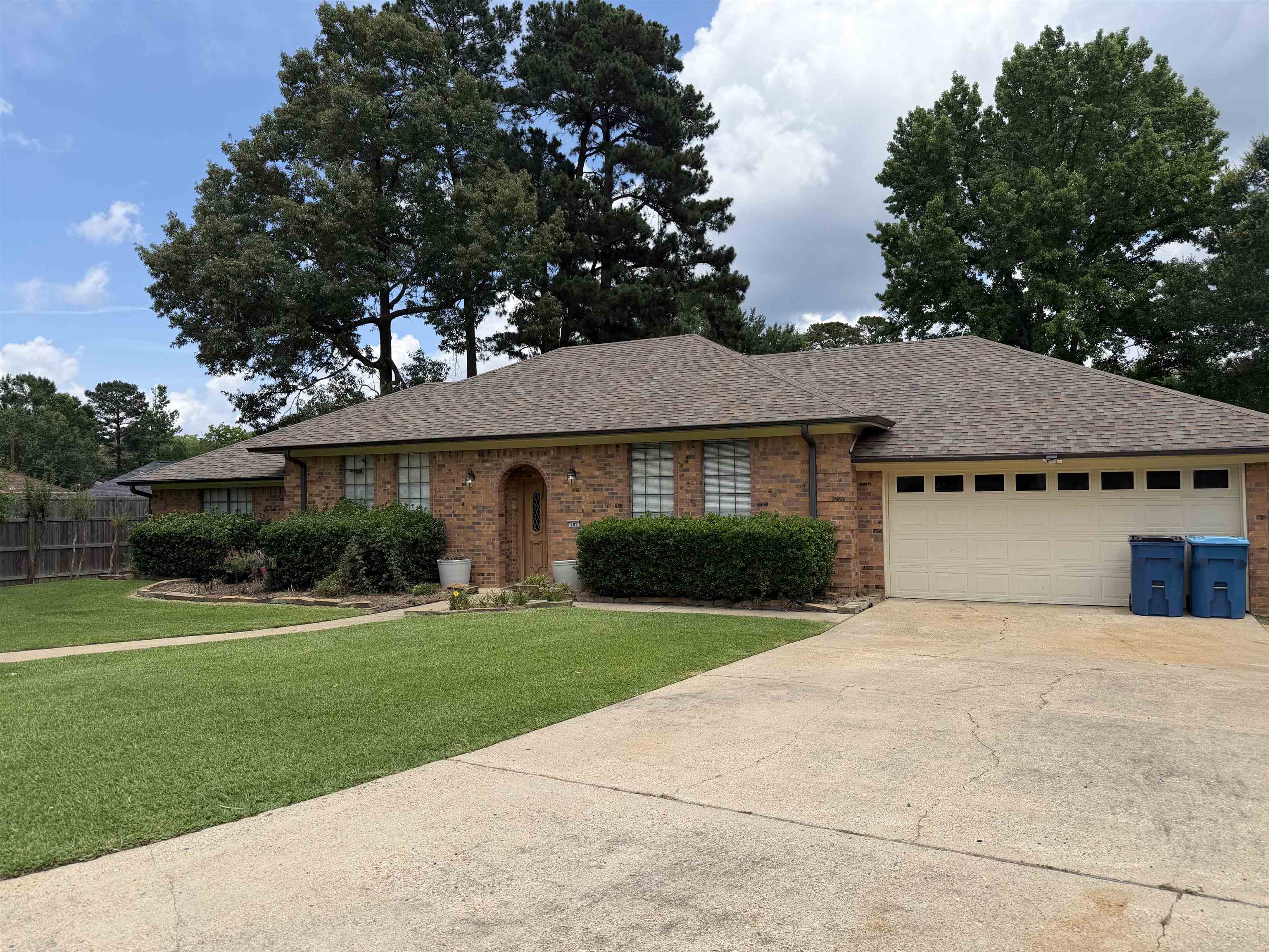 502 Sherman Dr