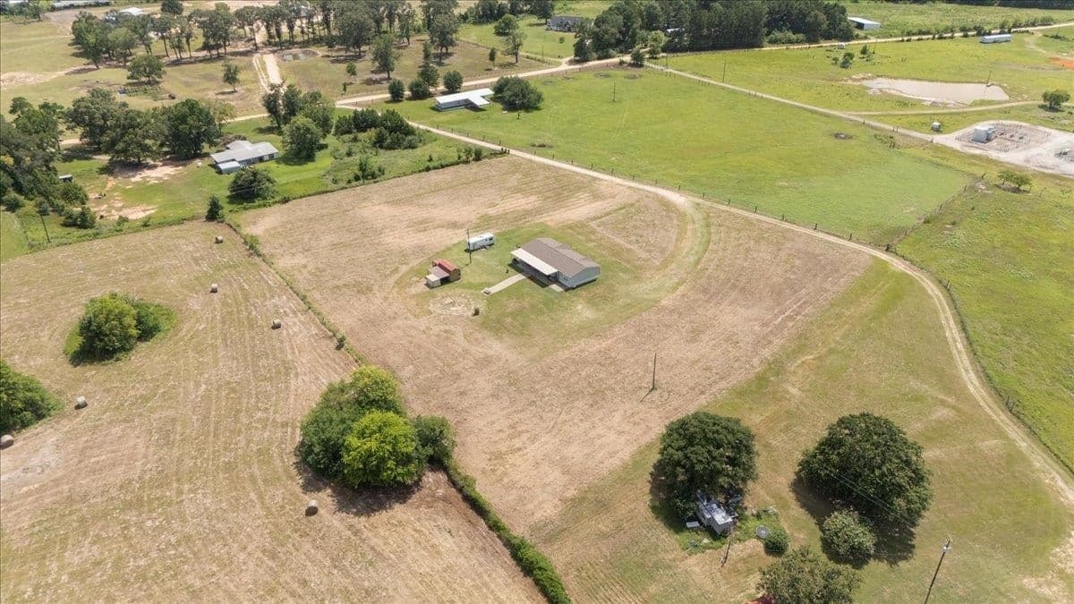 19514 County Road 2142