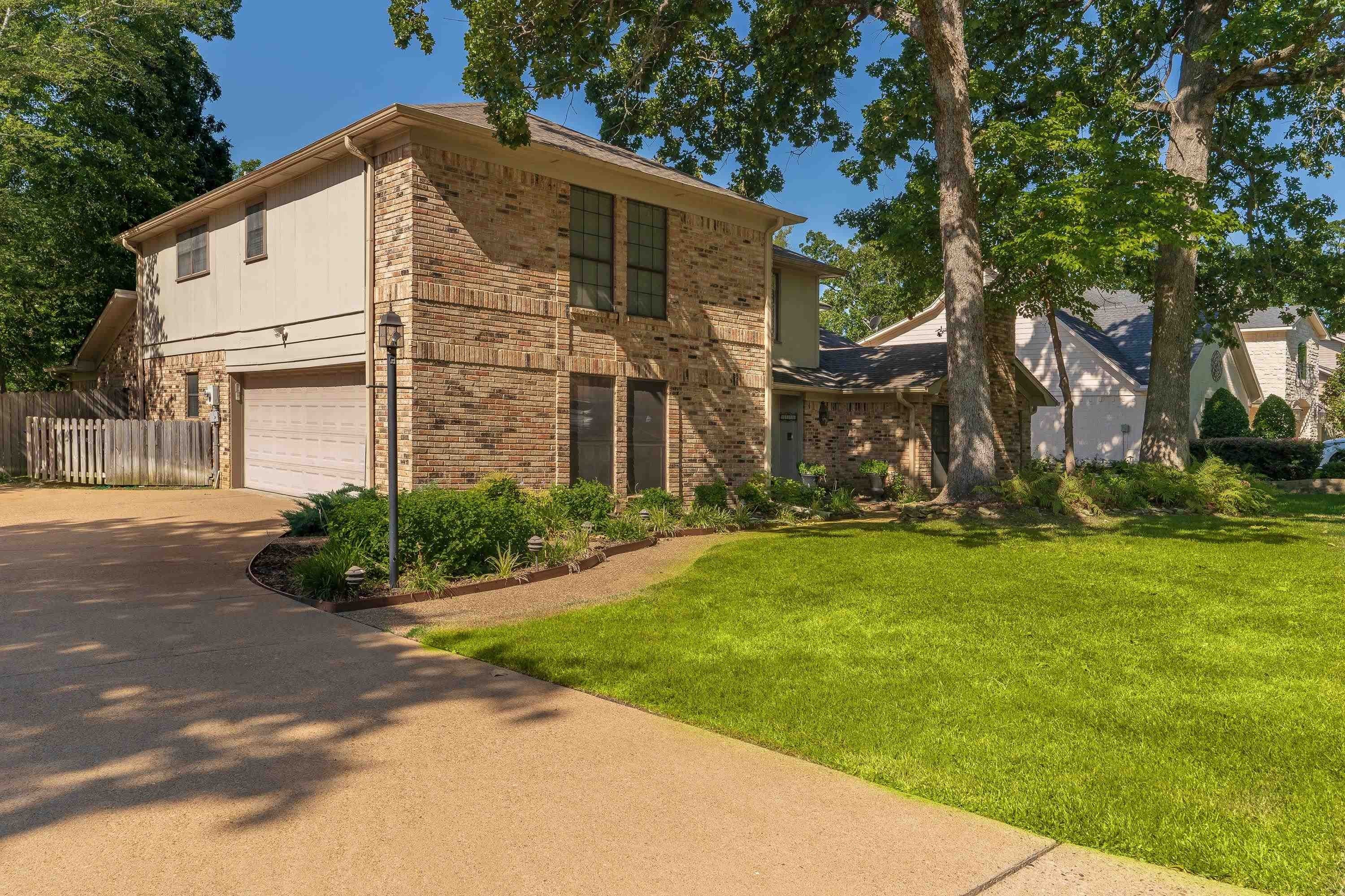 1116 Windsong Ln