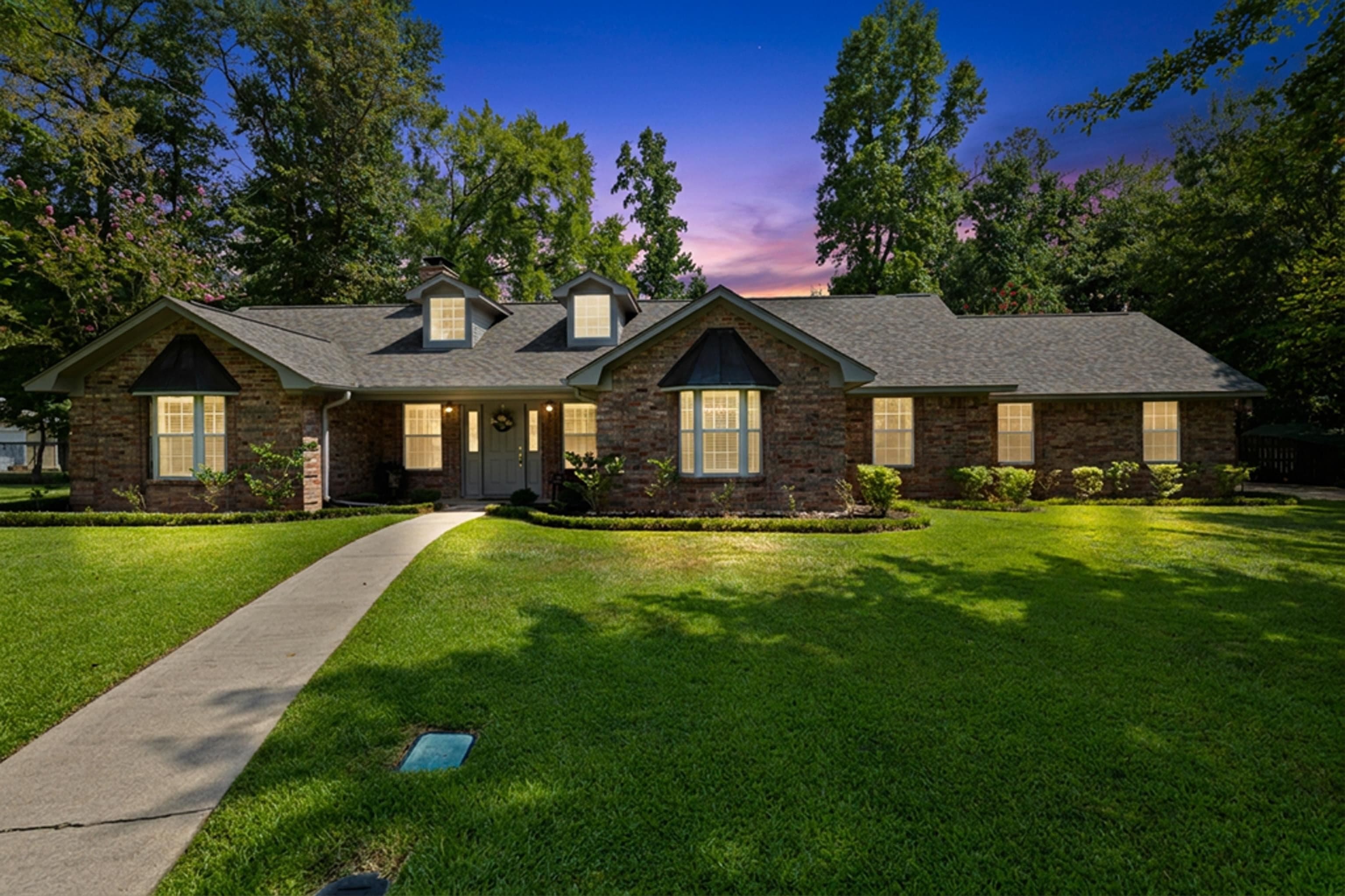 26 Pine Burr Cir