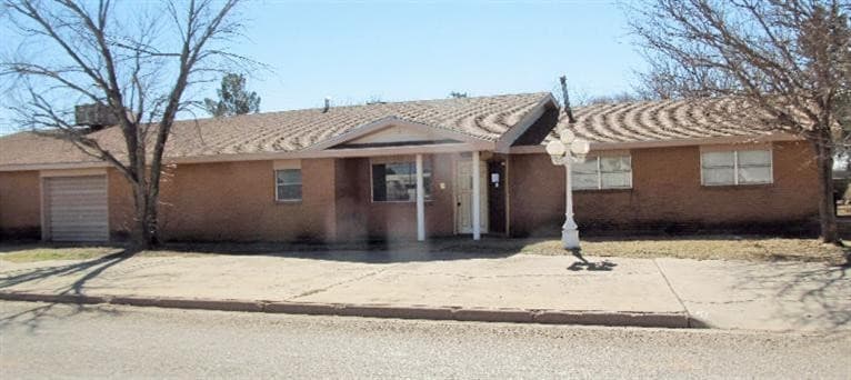 220 N College Ave