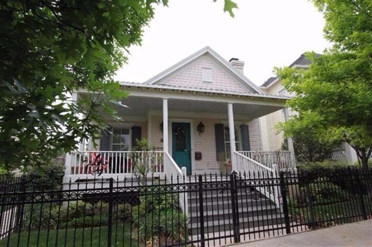 11518 Trafalgar Ave