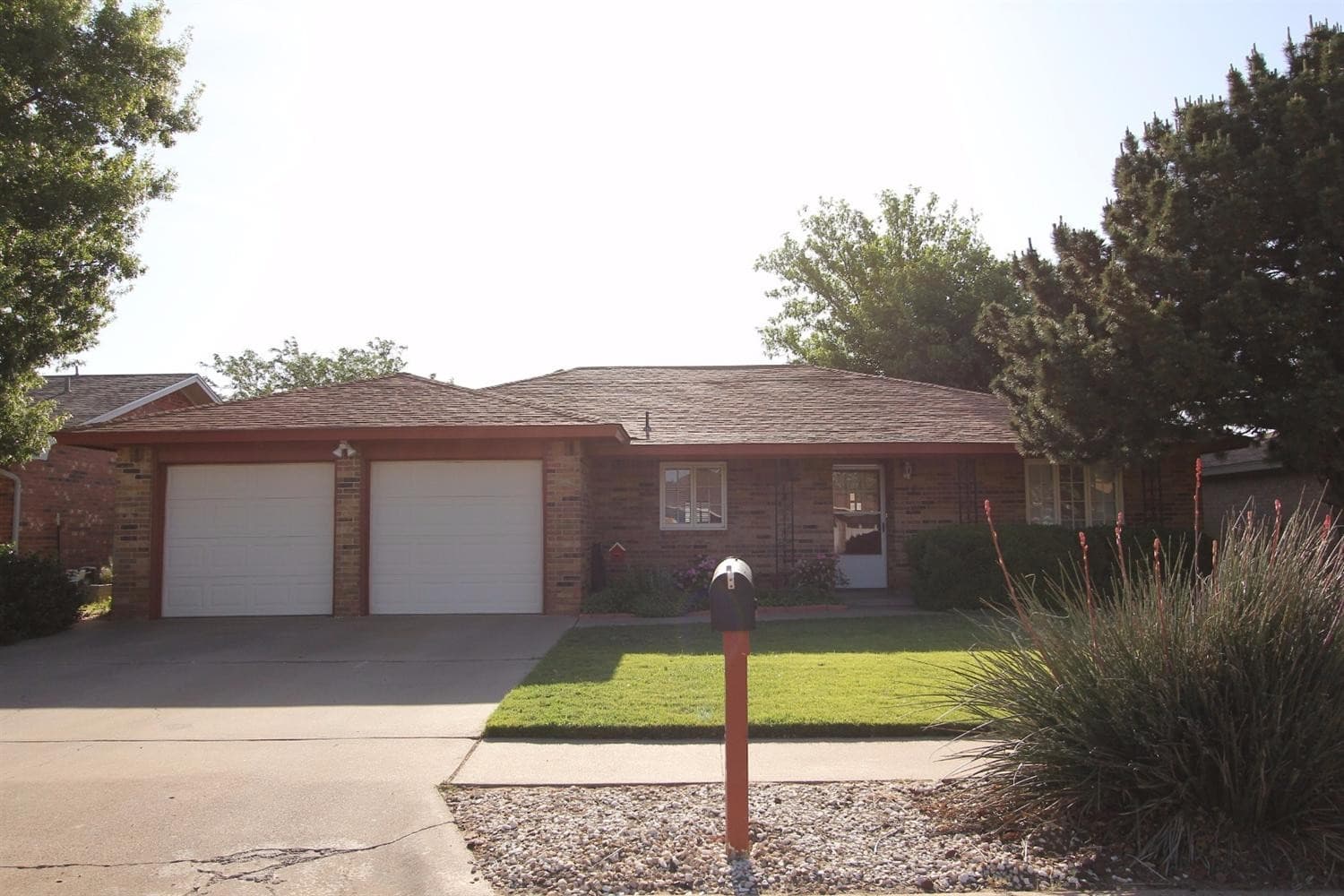 8407 Geneva Ave