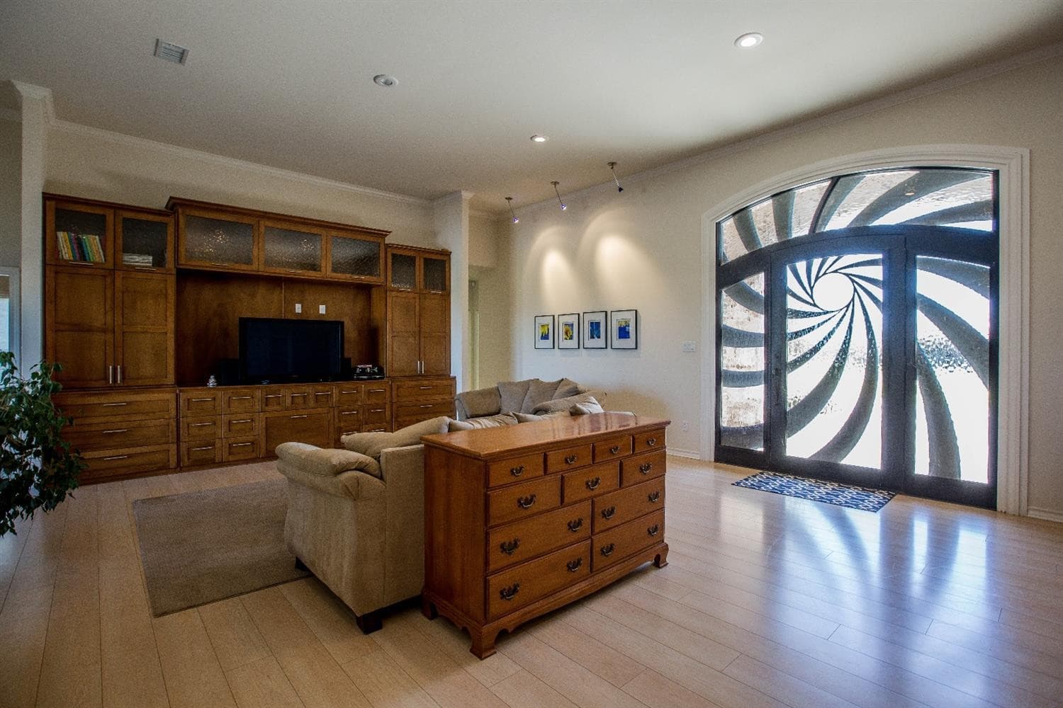 Gallery image 5