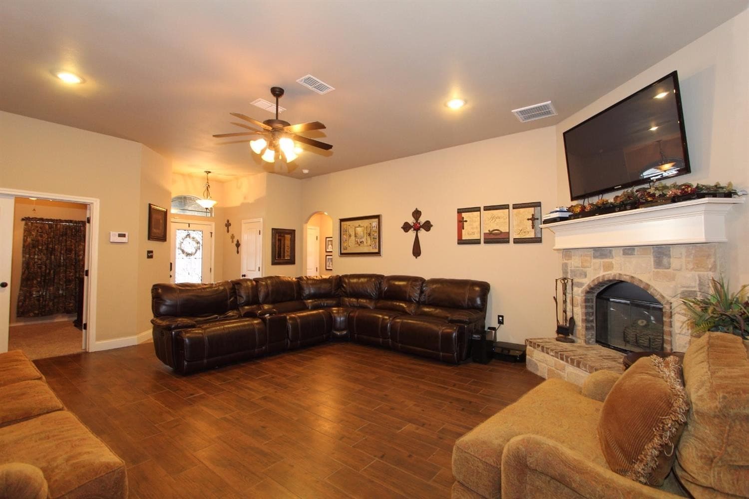 Gallery image 4