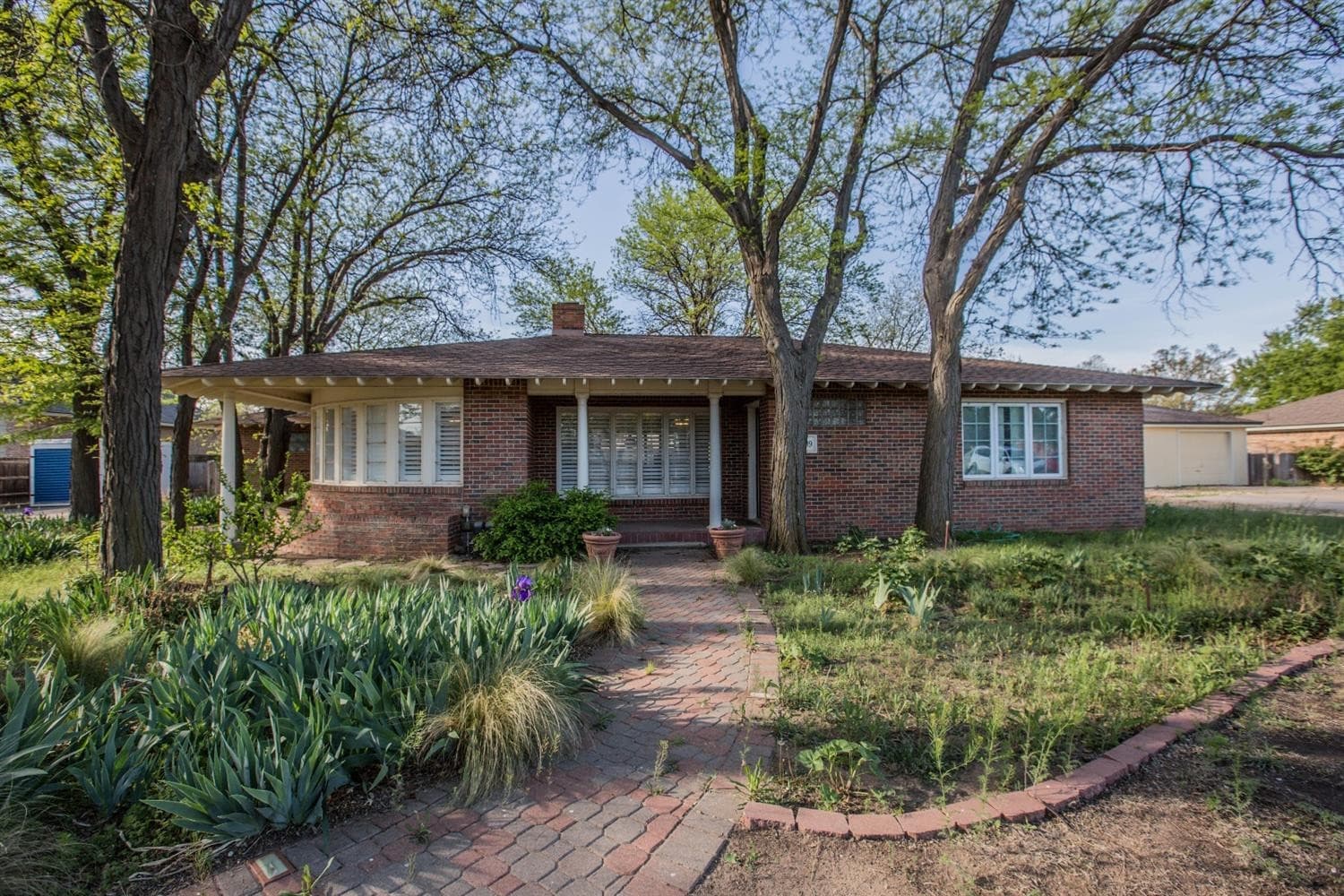 Main property image