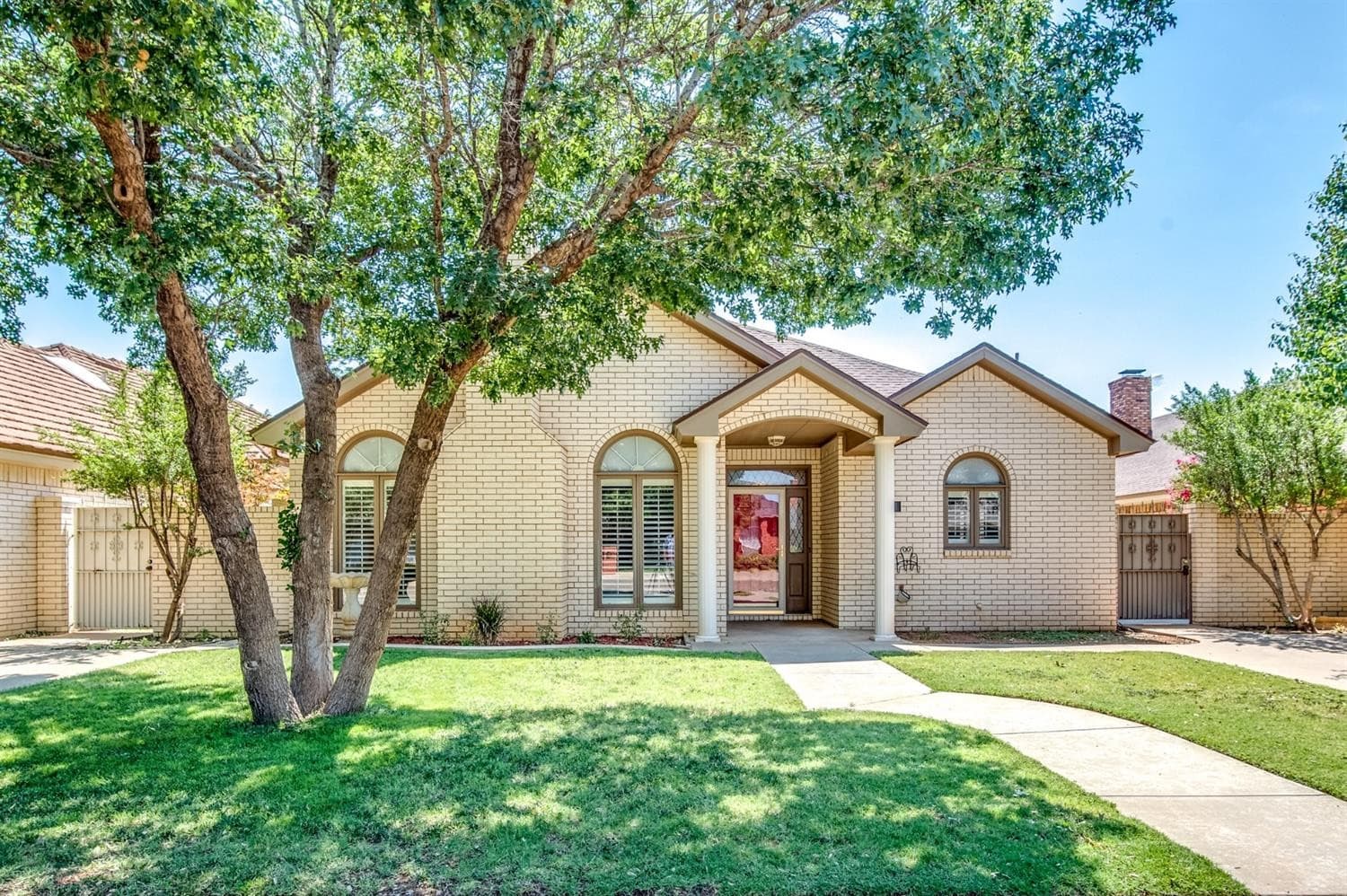 123 Aransas Ave