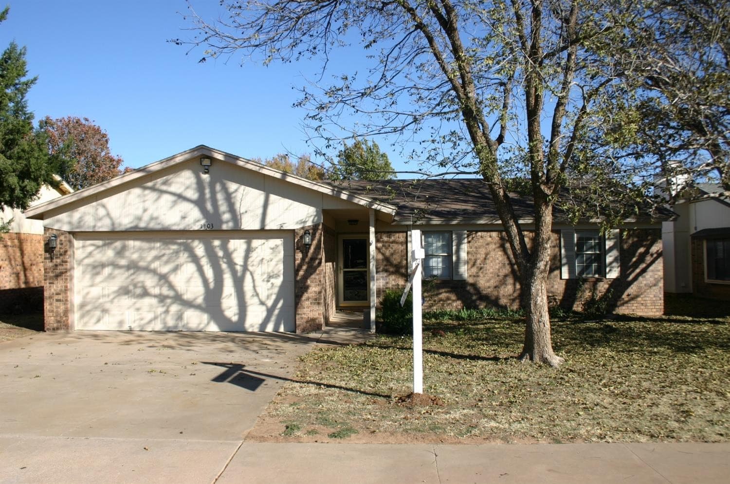 1103 Grover Ave