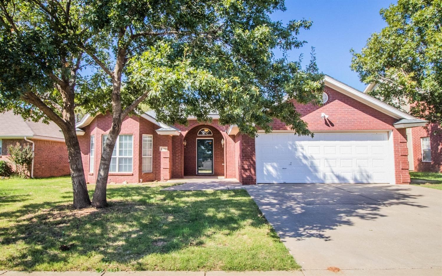 1002 Justice Ave