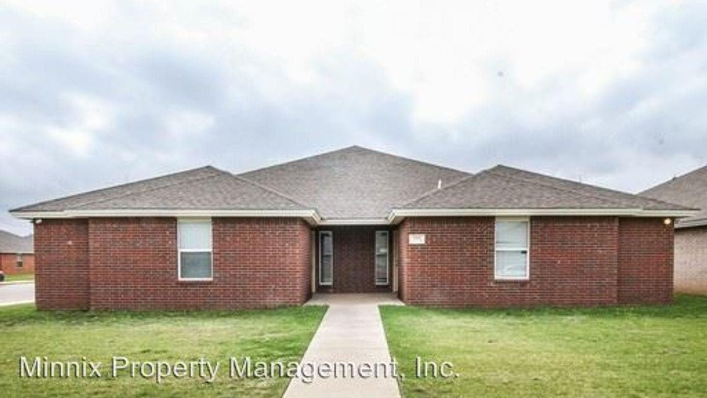 521 N Brentwood Ave