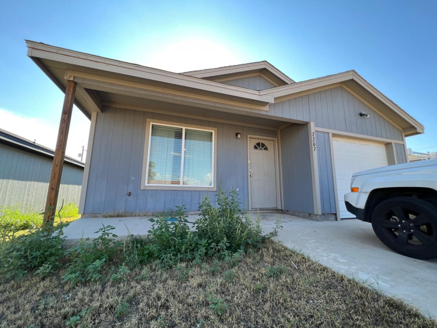 2207 Cedar Ave