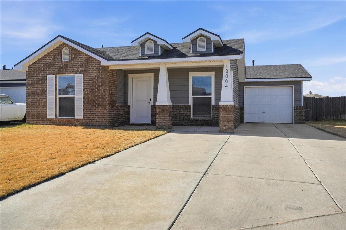 13804 Paris Ave