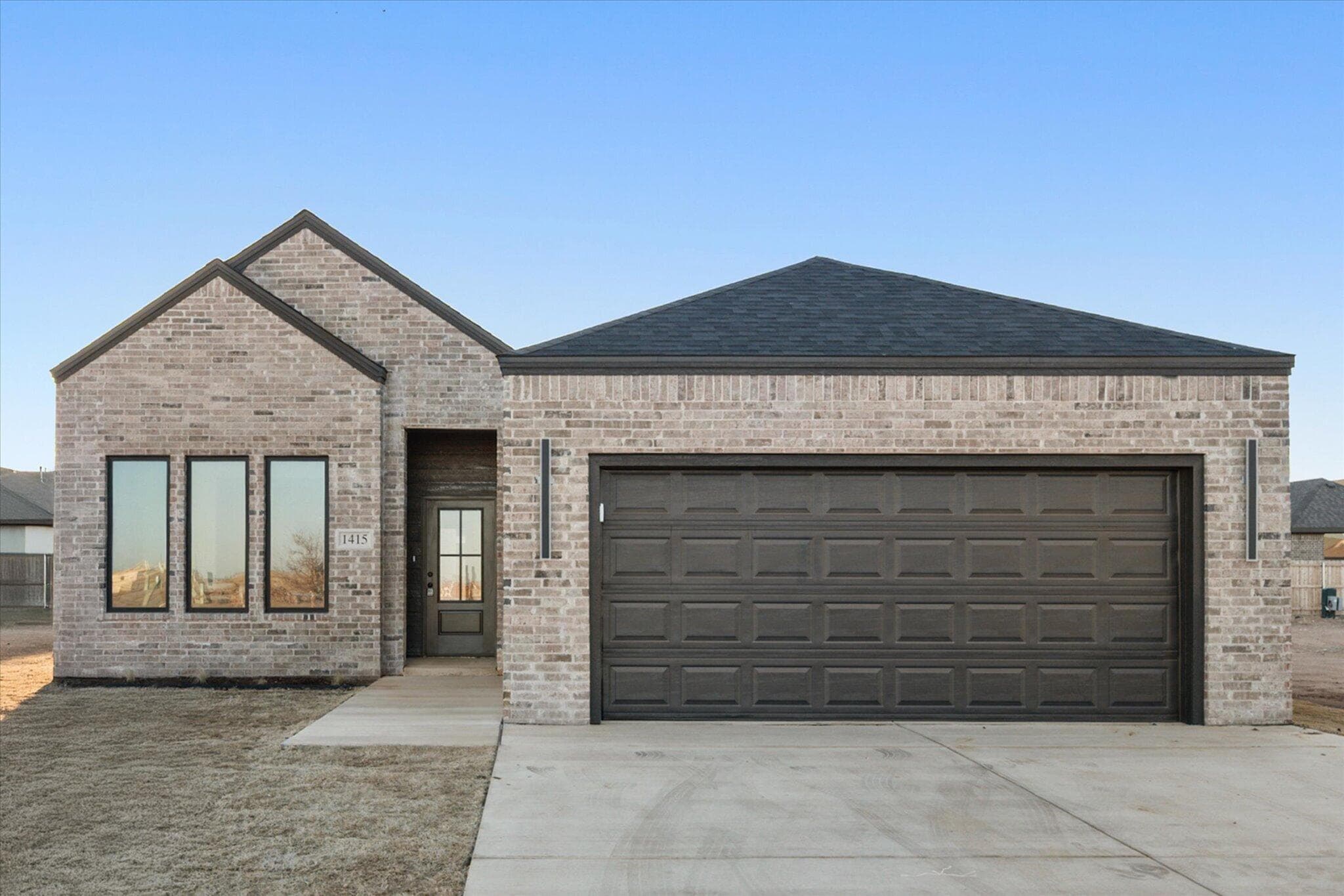 1415 Farmhouse Ave