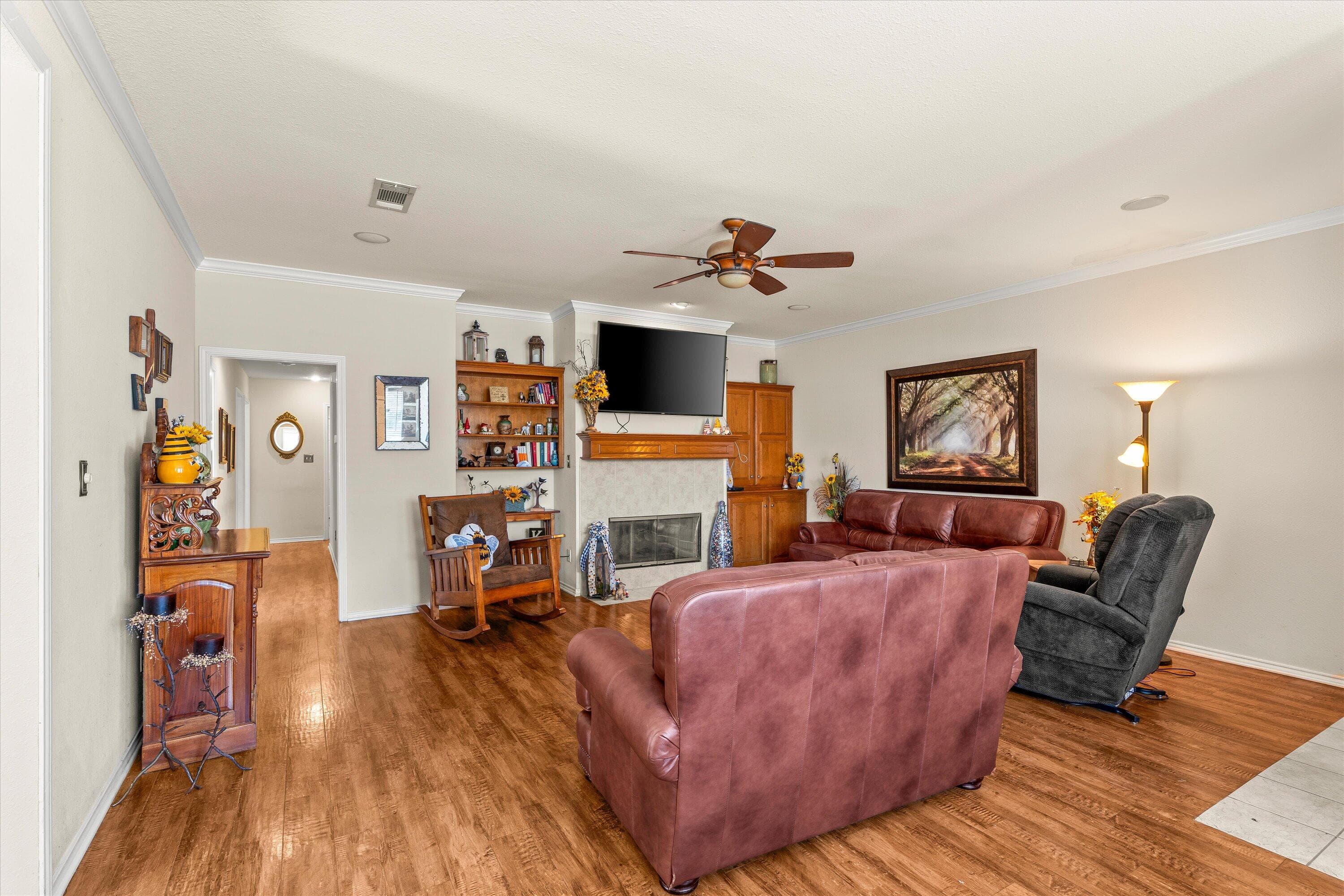 Gallery image 3