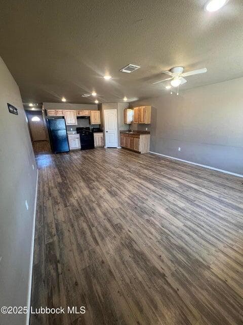2627 Globe Ave
