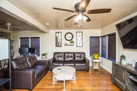Gallery image 3