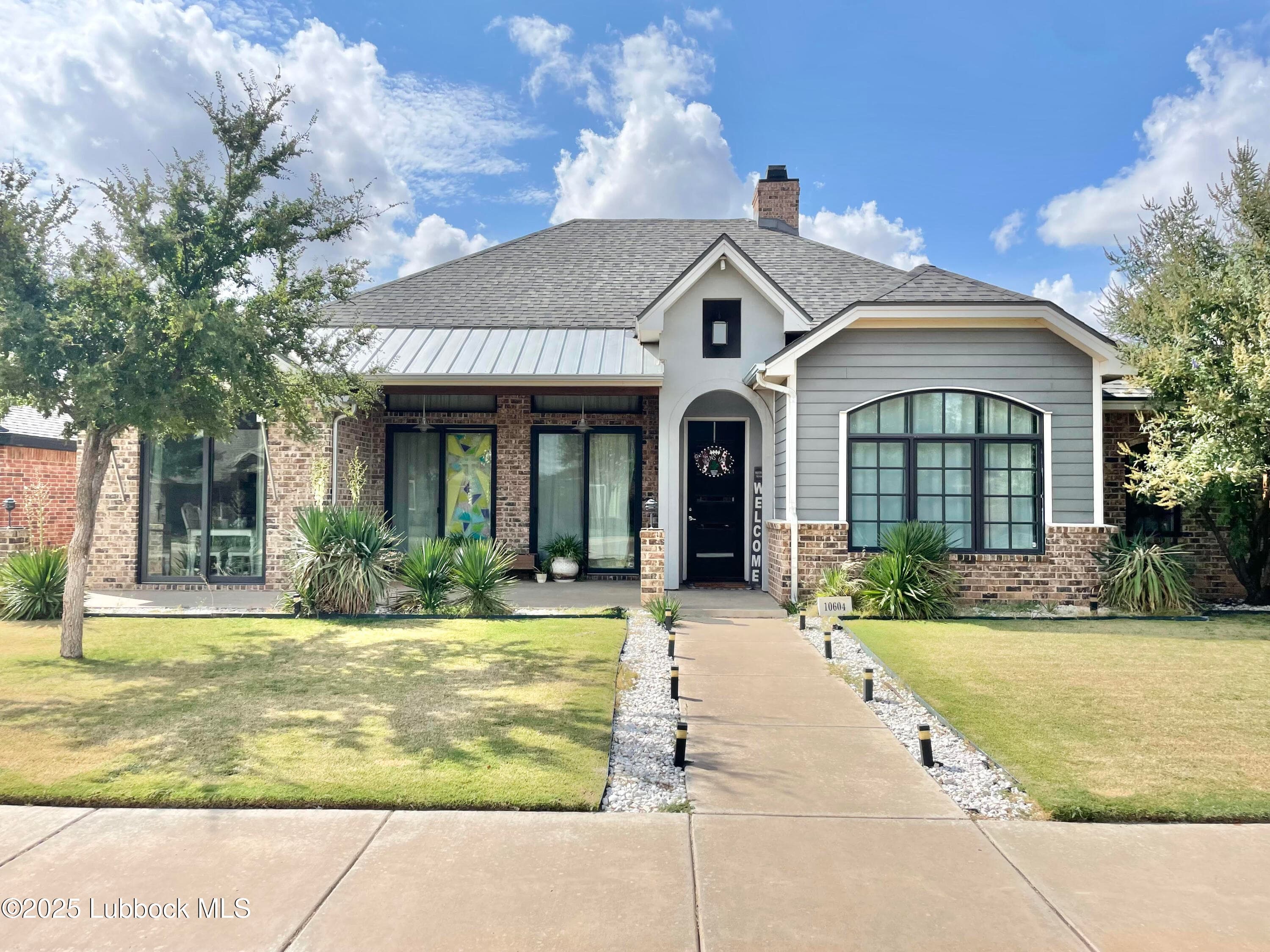 10604 Vicksburg Ave