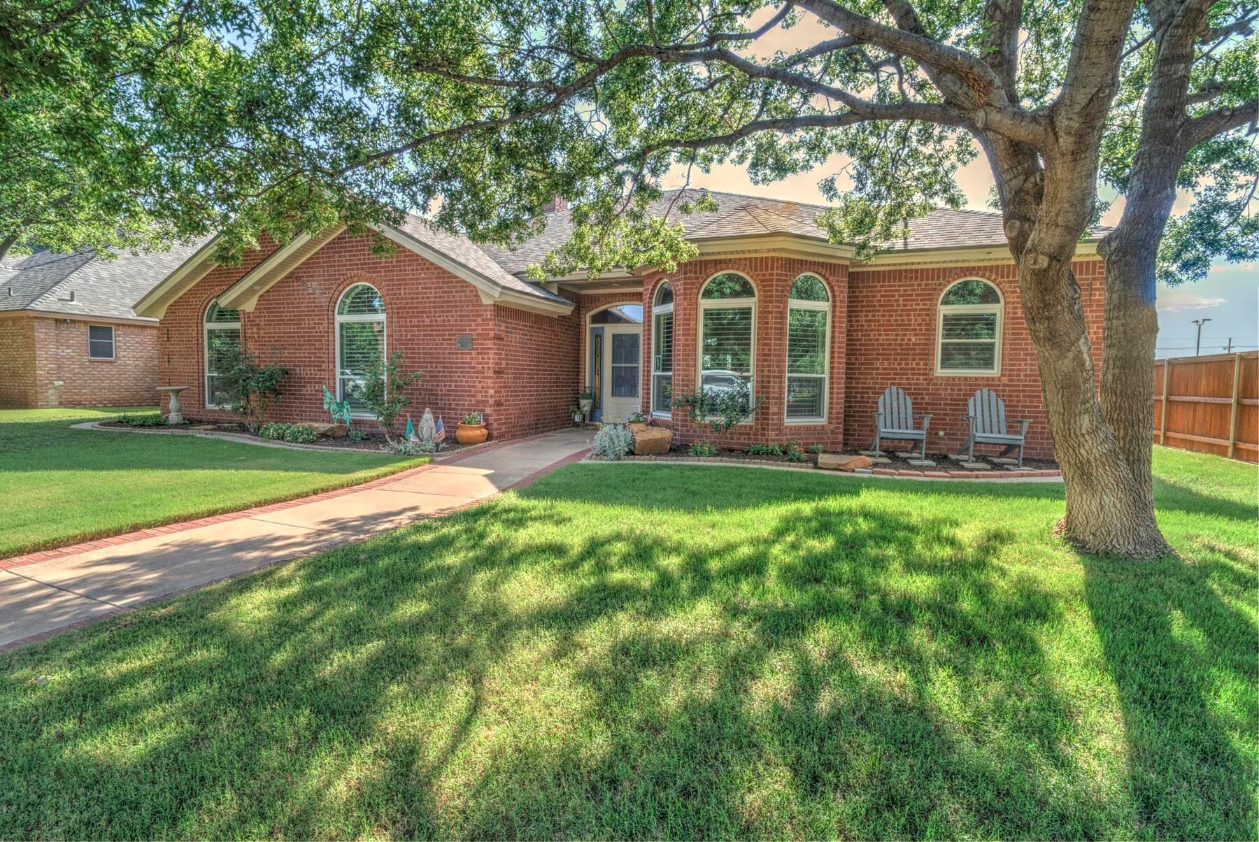 10302 York Ave