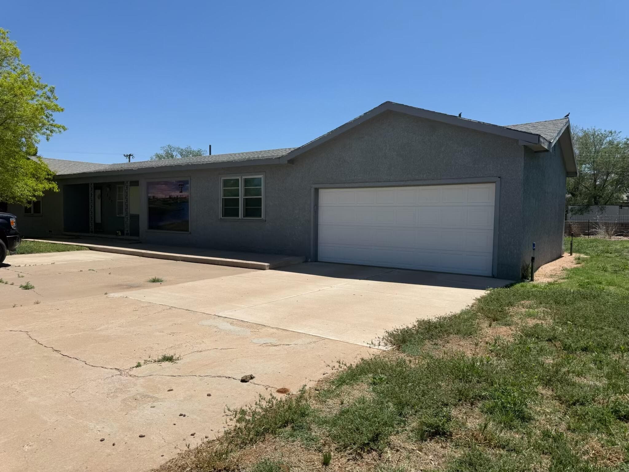 Main property image