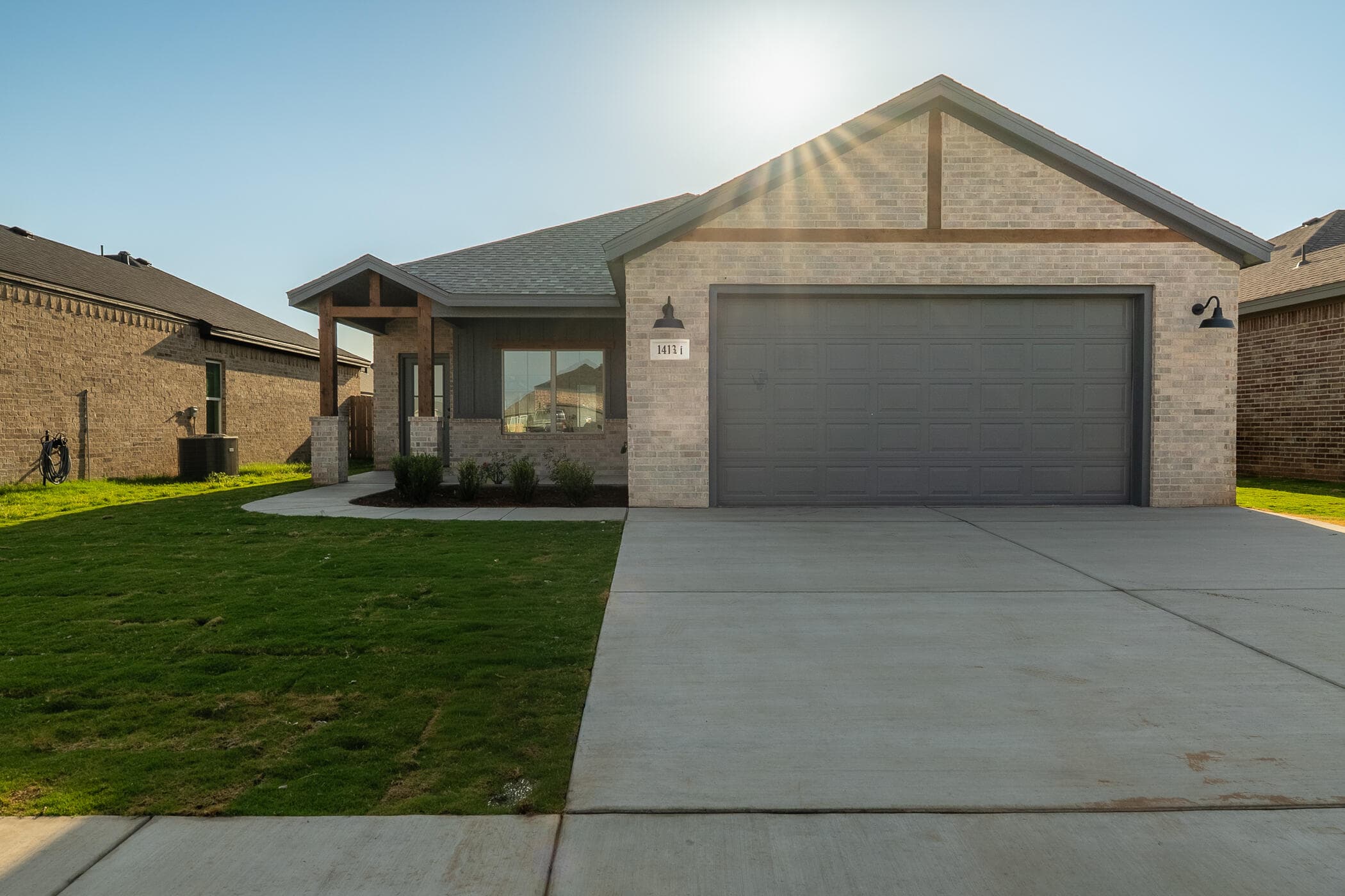 1413 Farmhouse Ave