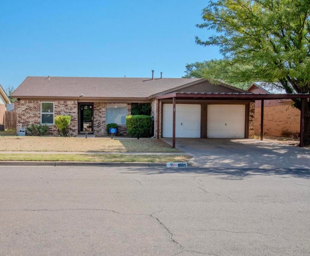 1005 Huron Ave