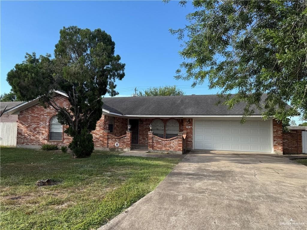 715 Daffodil Ave