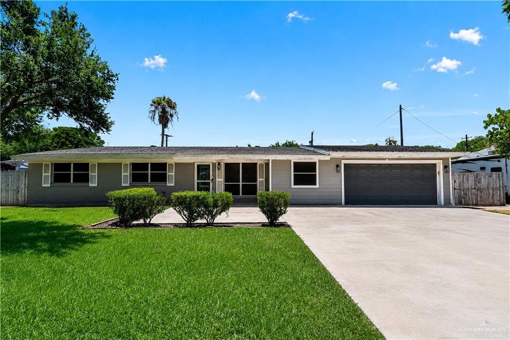 1009 Ash Dr