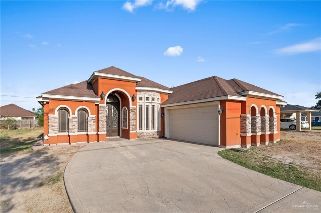 106 S Schuerbach Rd