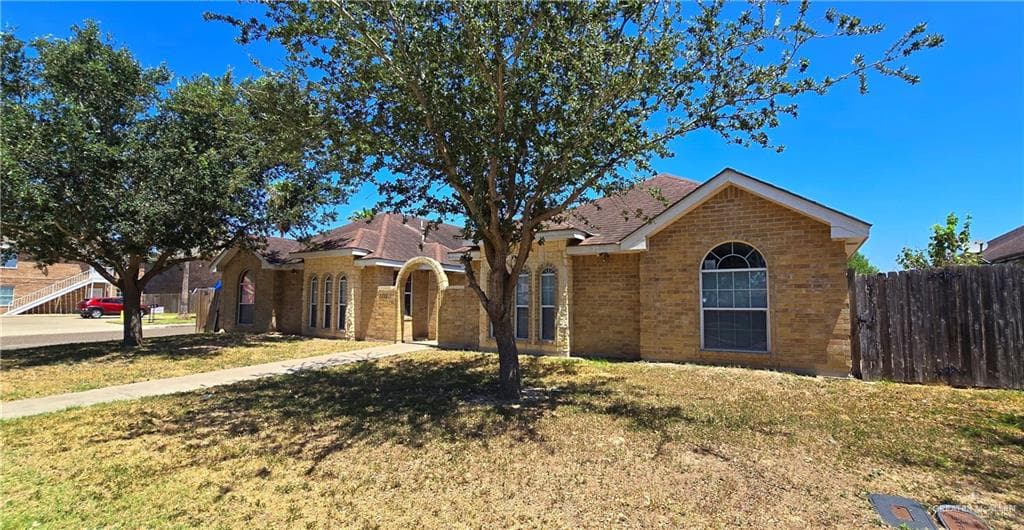 3833 W Sarah Evans