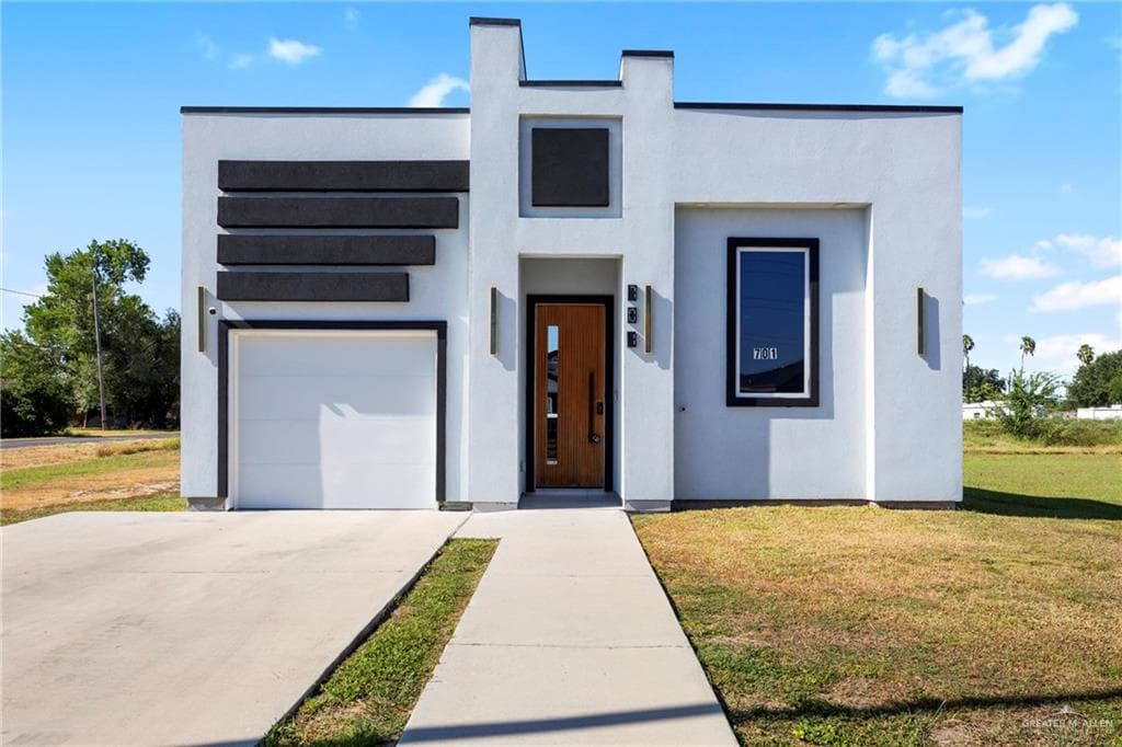 701 Santa Cecilia St