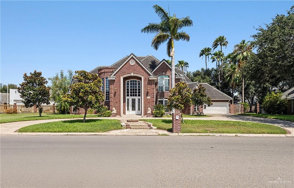 902 Cimarron Dr