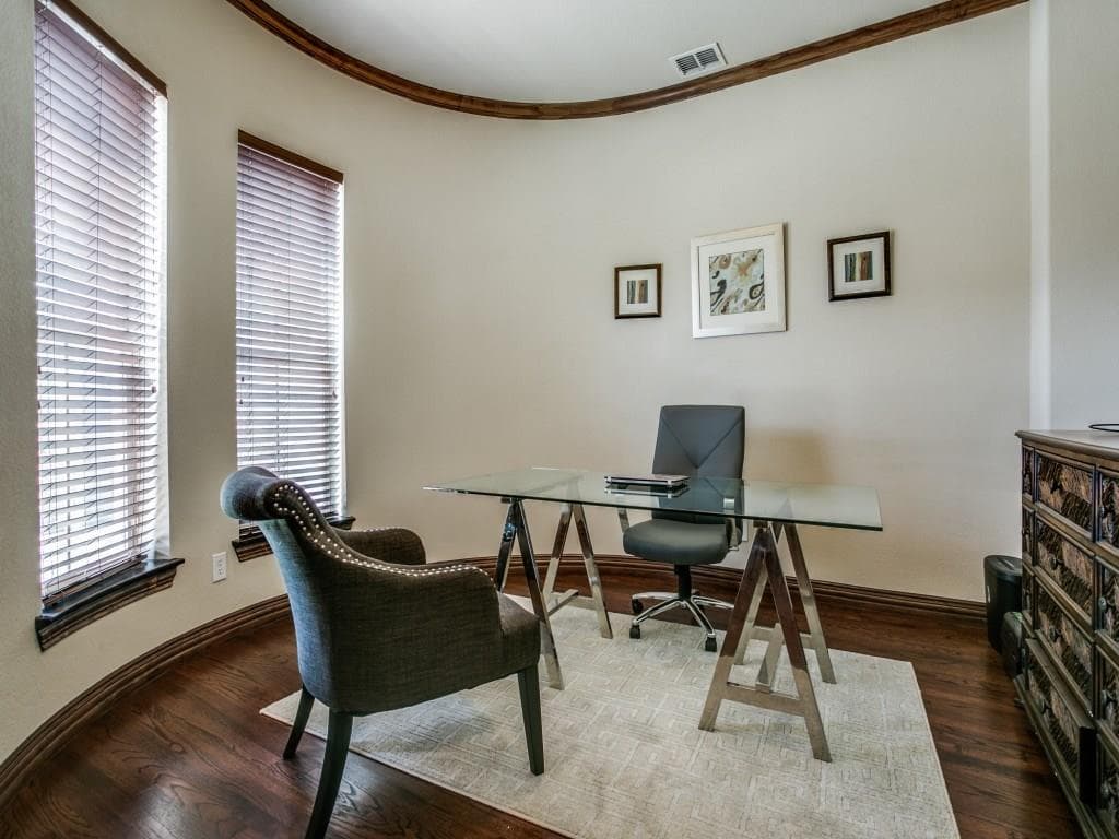 Gallery image 4