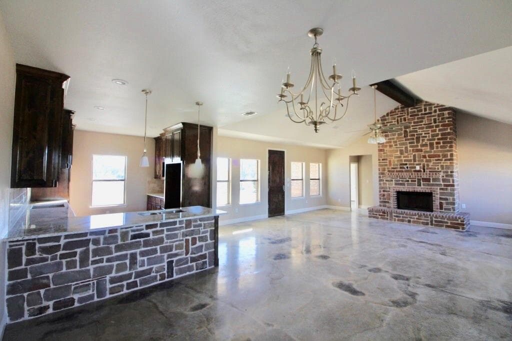 1210 County Road 4698