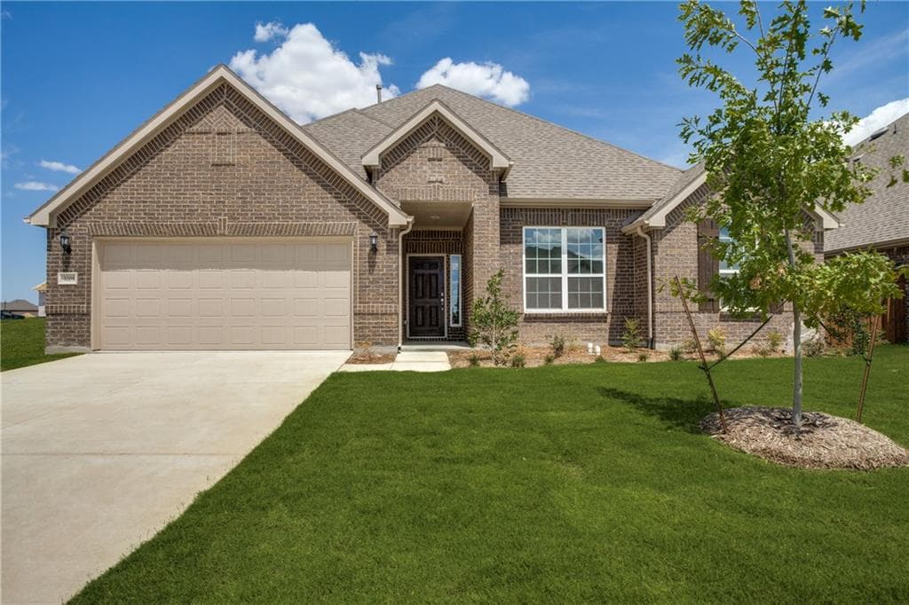 3205 Paxon Dr