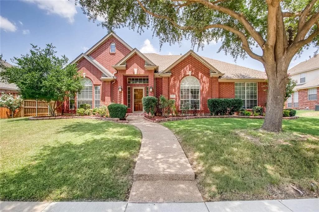 4557 Meadow Ridge Dr