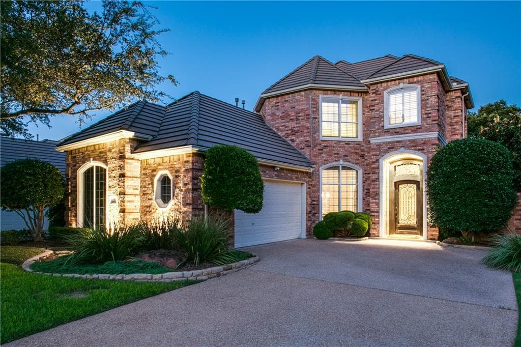 5 Fairway Dr