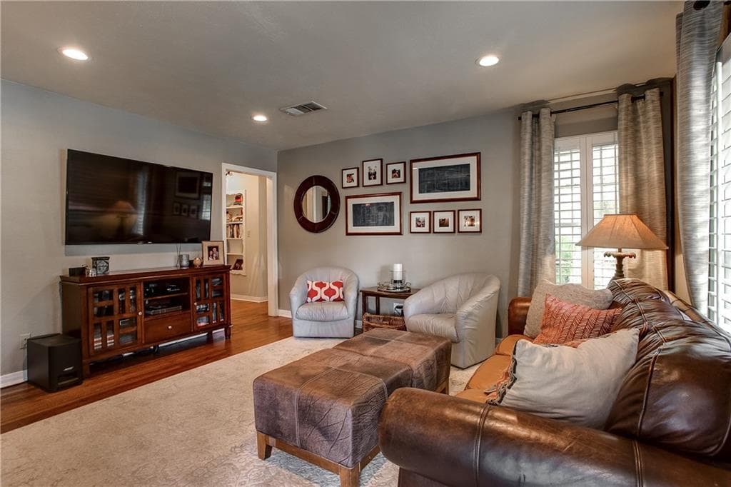 Gallery image 4